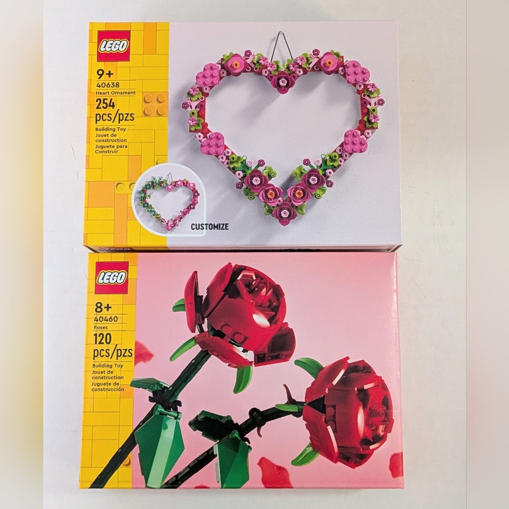 LEGO Floral Heart Wreath & Roses